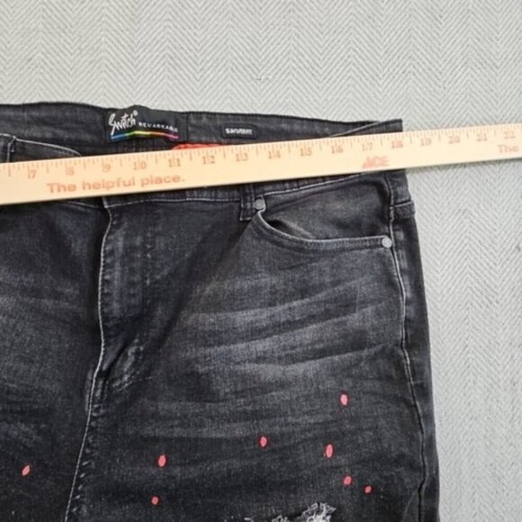 Switch Remarkable Jeans Men's 38x32 Distressed Paint Splatter Slim Jeans 6592 - Picture 3 of 15